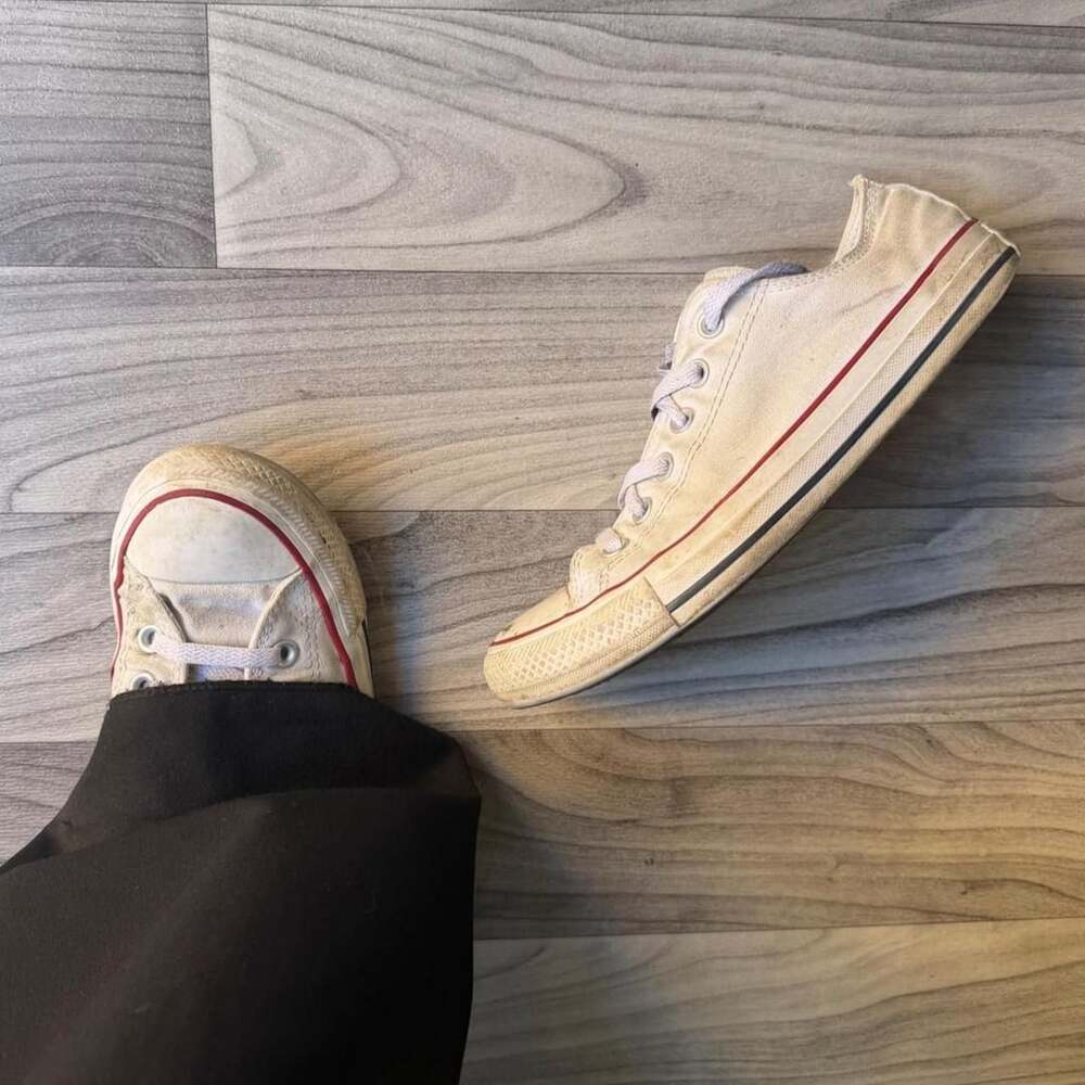 Converse Chuck Taylor All Star Low Men's 6 White Canvas Sneakers